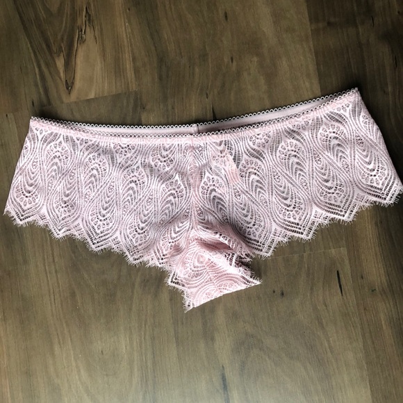 Victoria’s Very Sexy cheeky lace panty - Picture 3 of 5